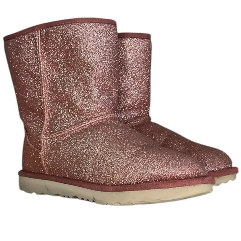 Girls UGG Classic Short II Glitter 1098491K Sheepskin Lined Snow Boot Sz 4 Pink